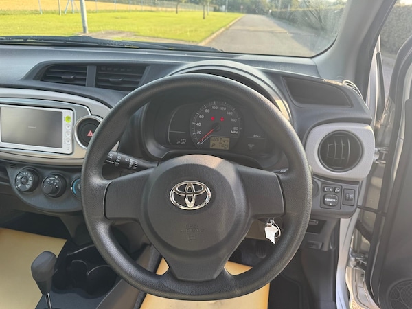 Used Toyota Vitz 2011 for sale - 73167514: Photo 14