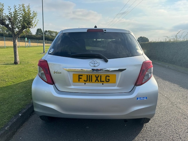 Used Toyota Vitz 2011 for sale - 73167514: Photo 8