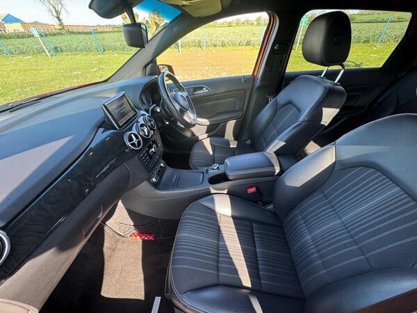 Used Mercedes-Benz B Class 2012 for sale - 74624455: Photo 38