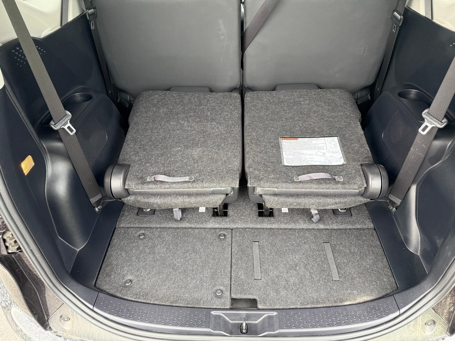 Used Toyota Sienta 2025 for sale - 76896876: Photo 10