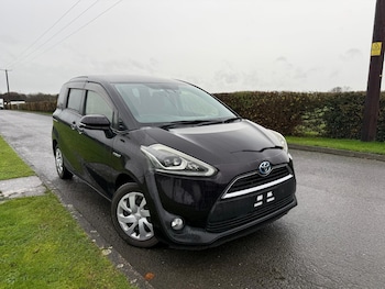 Used Toyota Sienta 2018 for sale - 76896876: Photo