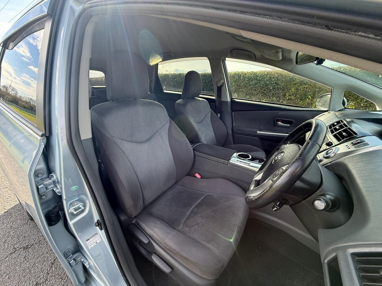 Used Toyota Prius+ 2012 for sale - 78027439: Photo 16