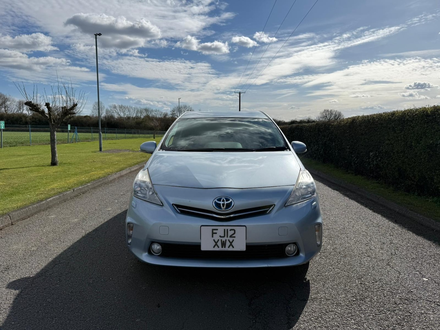 Used Toyota Prius+ 2012 for sale - 78027439: Photo 2