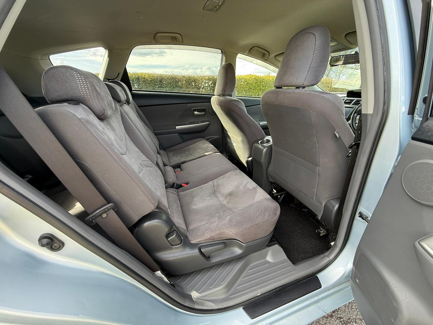 Used Toyota Prius+ 2012 for sale - 78027439: Photo 30