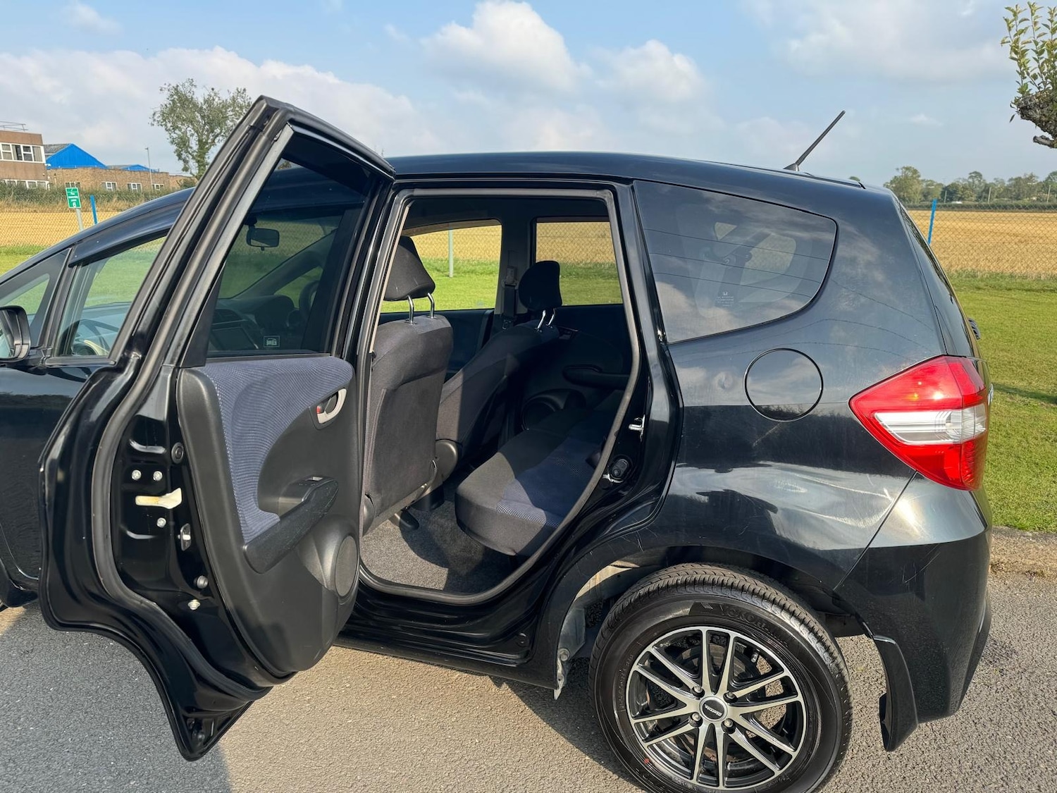 Vehicle 21