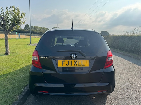 Used Honda Jazz 2011 for sale - 73167294: Photo 9