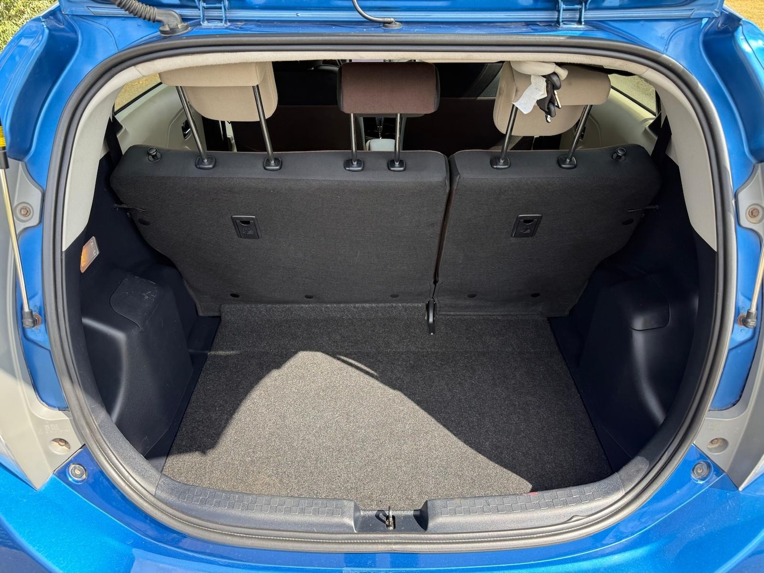 Used Toyota Aqua 2025 for sale - 76971141: Photo 10