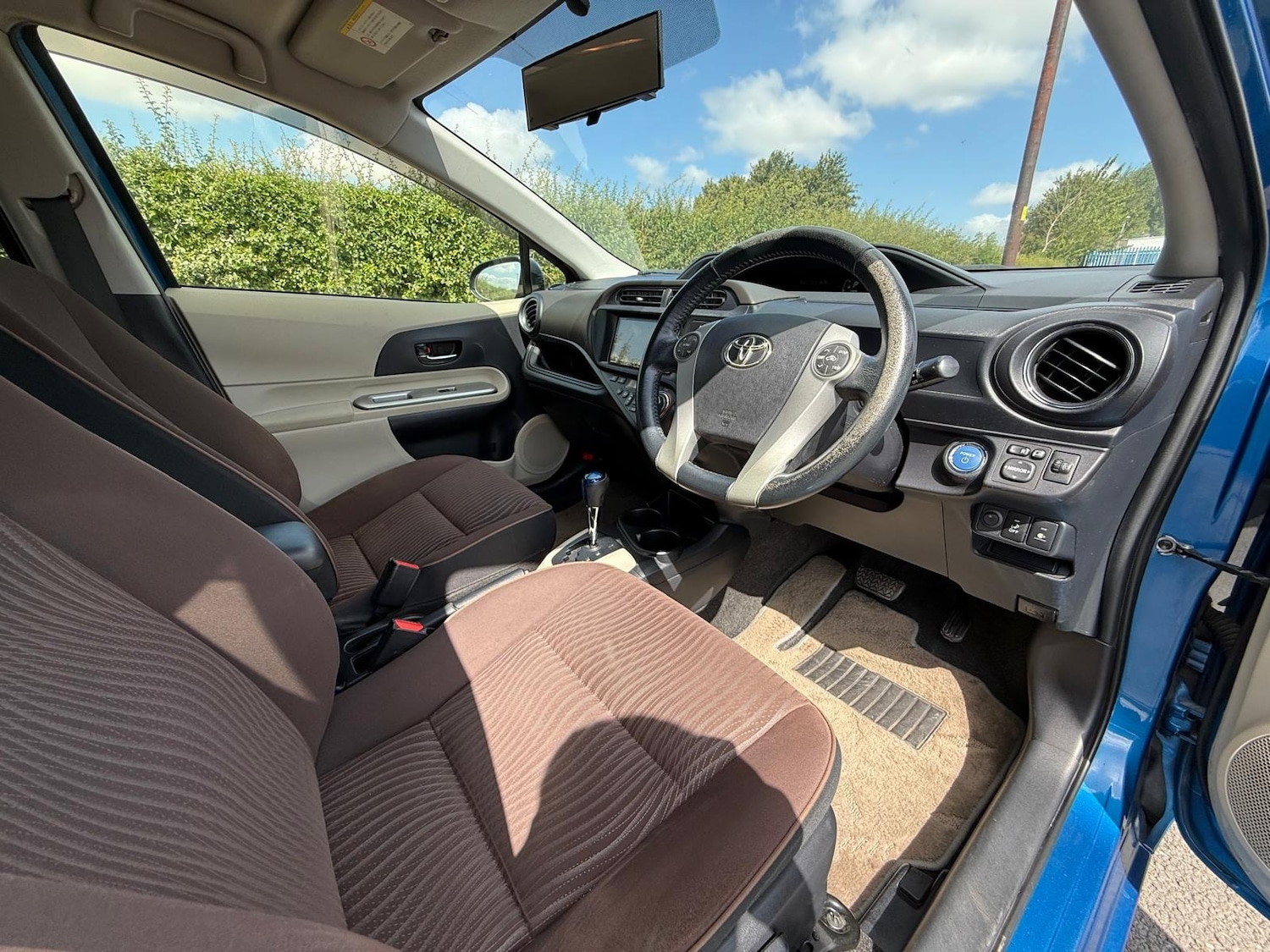 Used Toyota Aqua 2025 for sale - 76971141: Photo 17