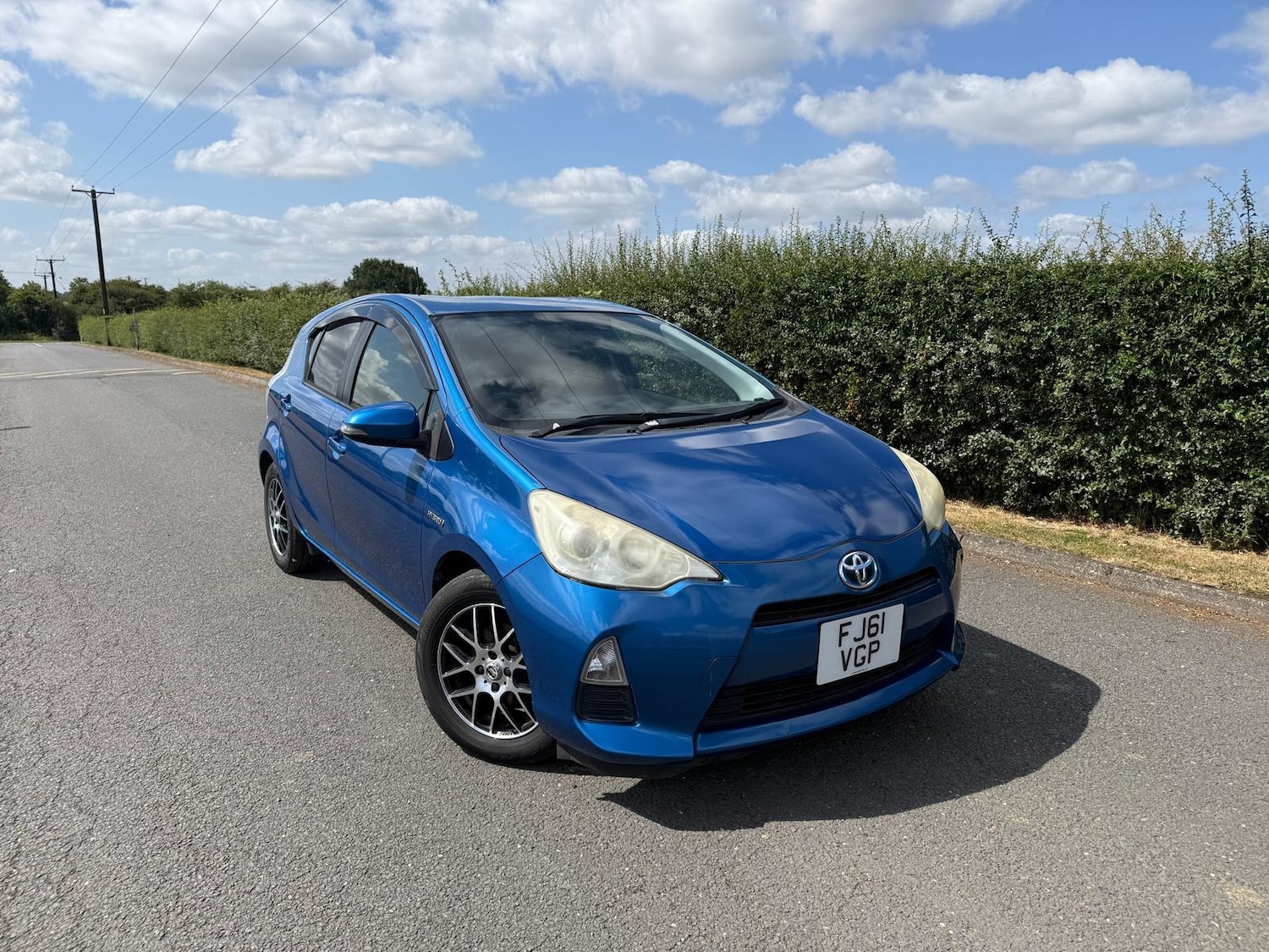 Used Toyota Aqua 2025 for sale - 76971141: Photo 3