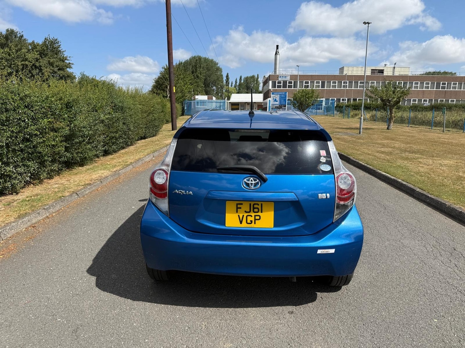 Used Toyota Aqua 2025 for sale - 76971141: Photo 8