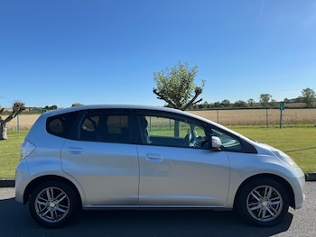 Used Honda Jazz 2011 for sale - 76466120: Photo