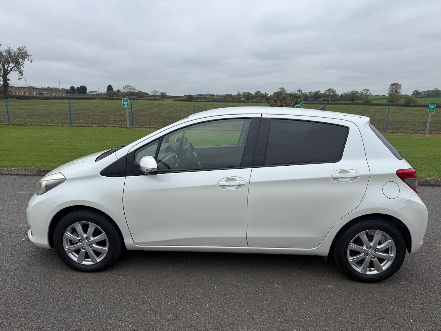 Used Toyota Yaris 2024 for sale - 76477578: Photo 13