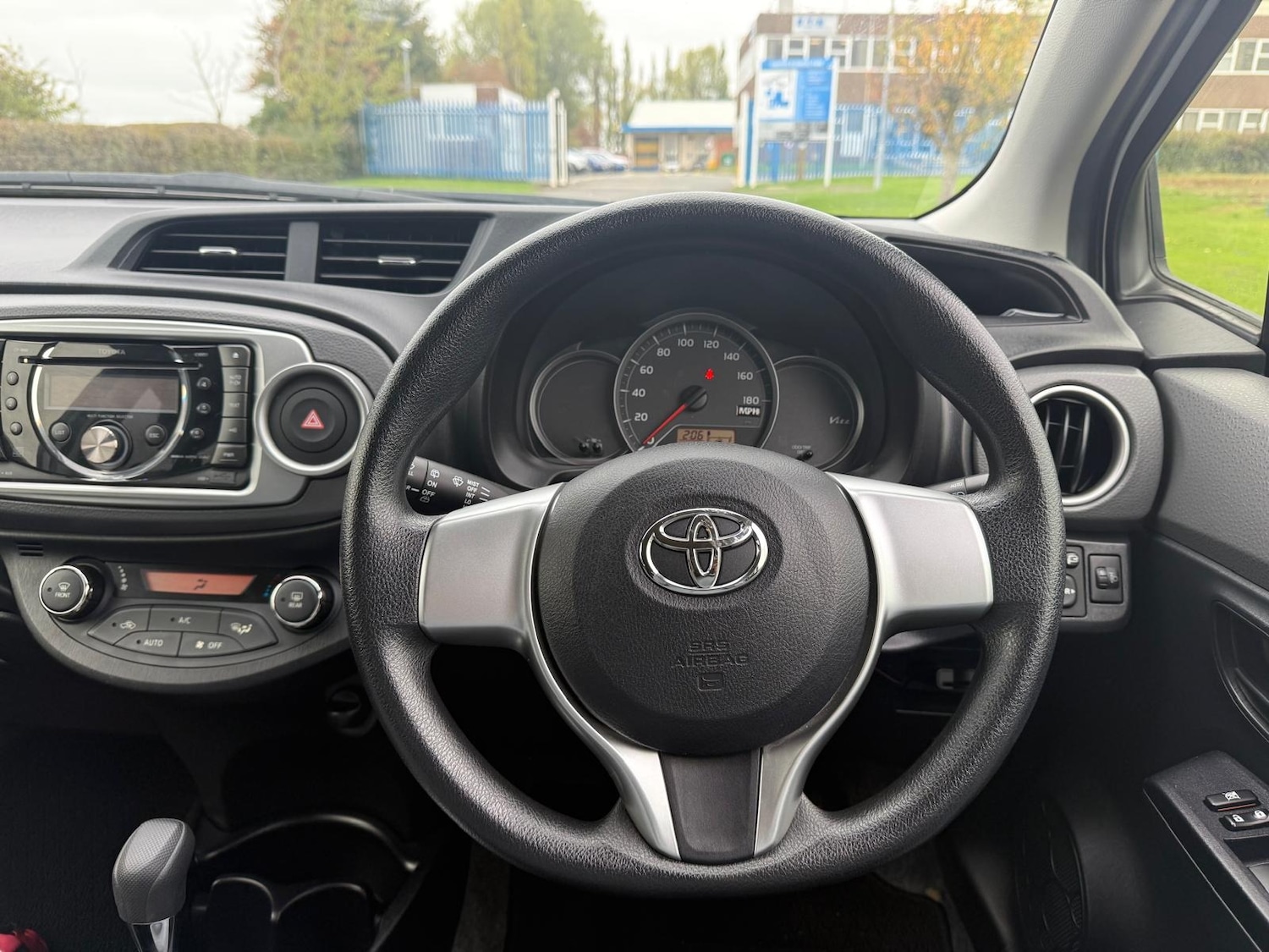 Used Toyota Yaris 2024 for sale - 76477578: Photo 19