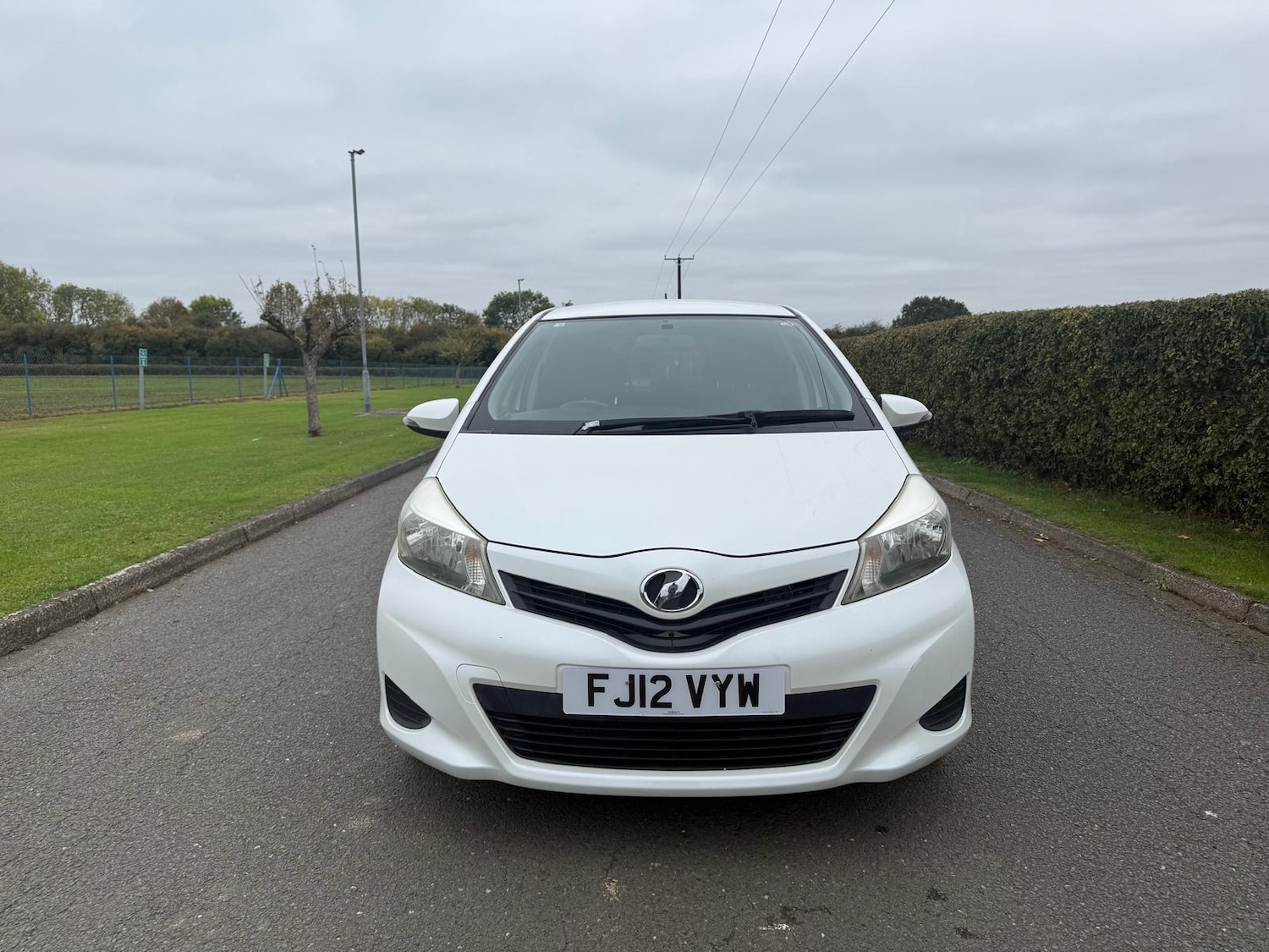 Used Toyota Yaris 2024 for sale - 76477578: Photo 2