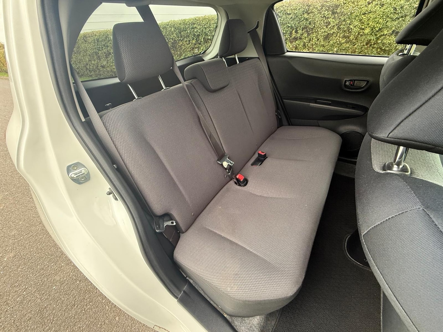 Used Toyota Yaris 2024 for sale - 76477578: Photo 27