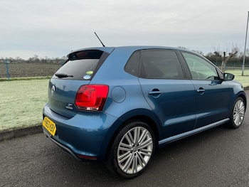 Used Volkswagen Polo 2013 for sale - 76449708: Photo