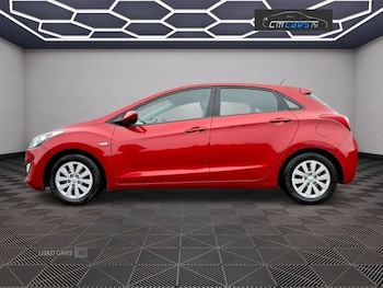 Used Hyundai i30 2015 for sale - 76061313: Photo