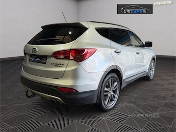 Used Hyundai Santa Fe 2014 for sale - 76702928: Photo