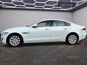 Used Jaguar XE 2016 for sale - 76378211: Photo