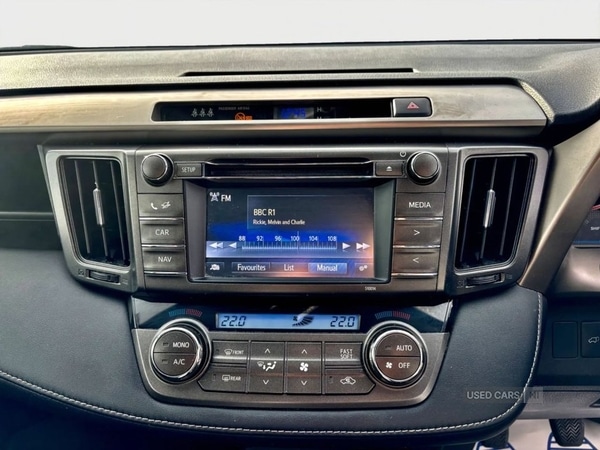 Used Toyota RAV4 2015 for sale - 76500412: Photo 12