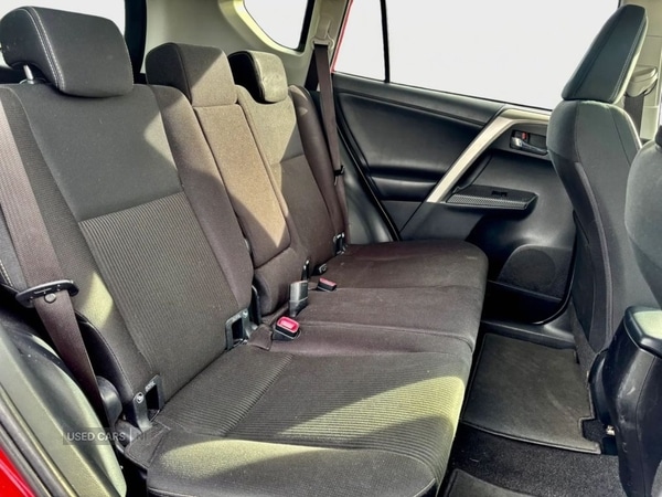 Used Toyota RAV4 2015 for sale - 76500412: Photo 13