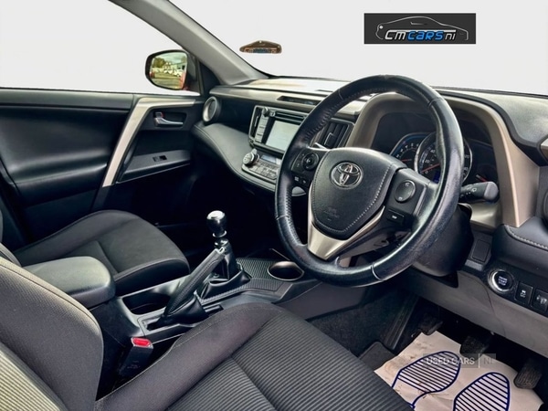 Used Toyota RAV4 2015 for sale - 76500412: Photo 8