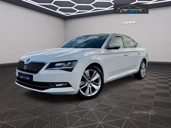 Used Skoda Superb 2018 for sale - 76359205: Photo 2