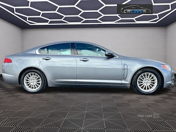 Used Jaguar XF 2010 for sale - 75782649: Photo