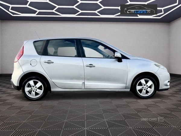 Used Renault Scenic 2012 for sale - 77372076: Photo 3