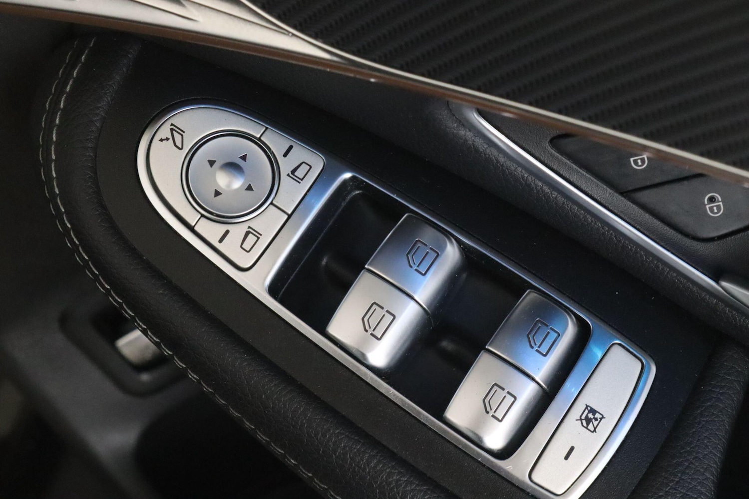 Used Mercedes-Benz EQC 2020 for sale - 77646767: Photo 18