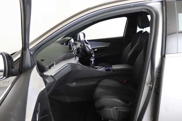 Used Peugeot 5008 2022 for sale - 75532637: Photo 9