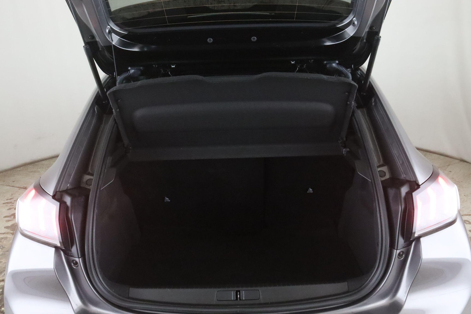 Used Peugeot 208 2023 for sale - 77345335: Photo 13