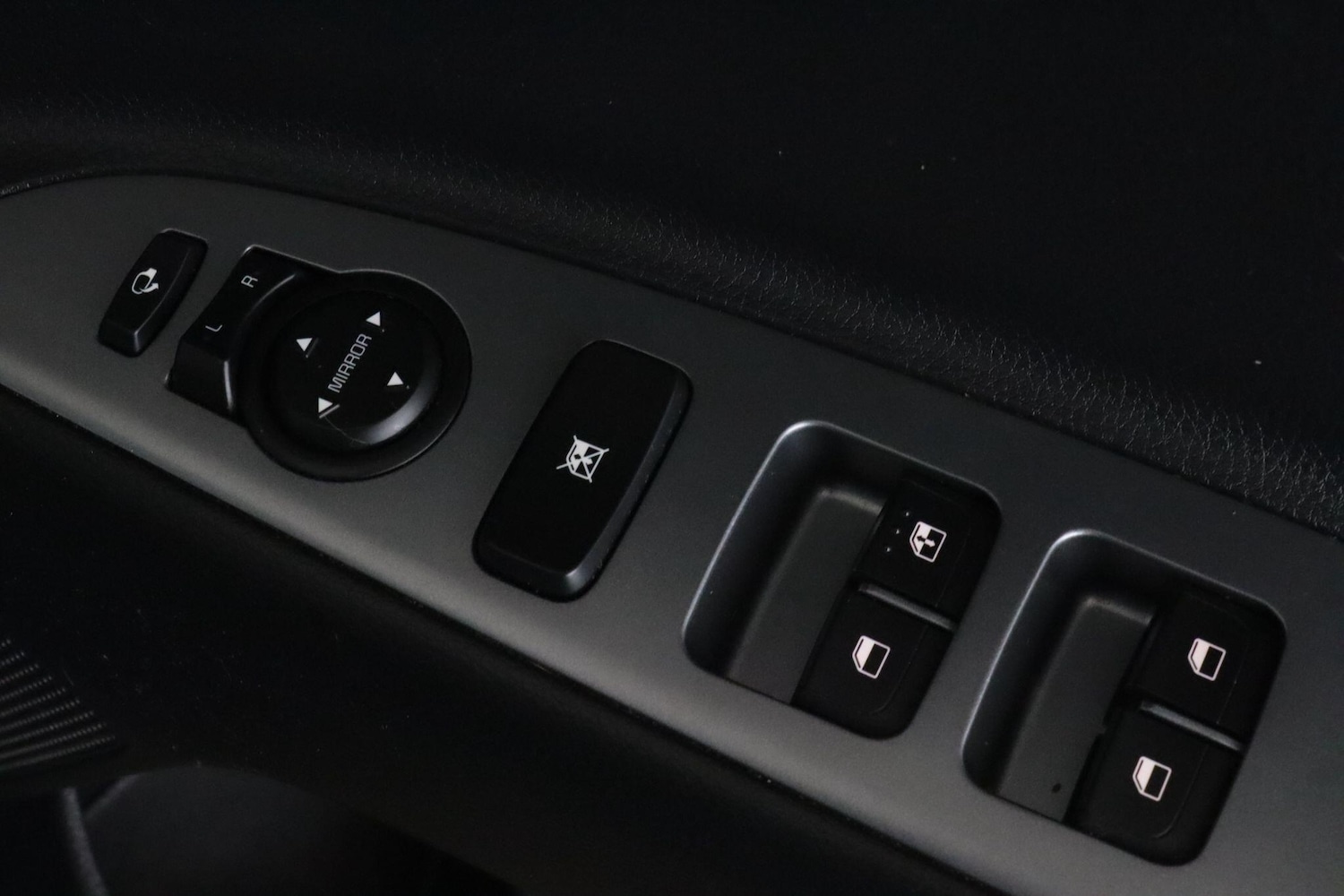 Used Kia Stonic 2023 for sale - 77496246: Photo 17