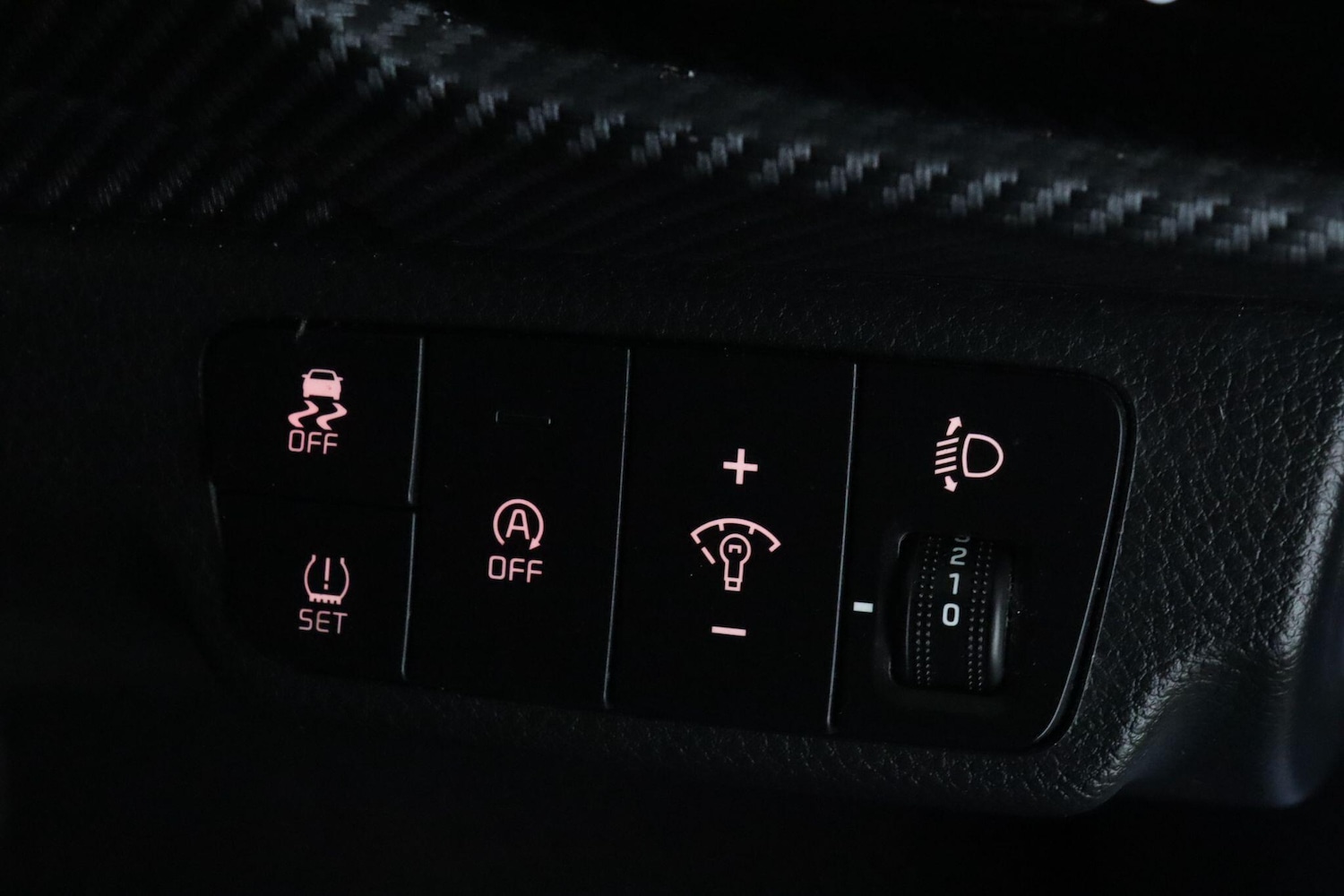 Used Kia Stonic 2023 for sale - 77496246: Photo 18