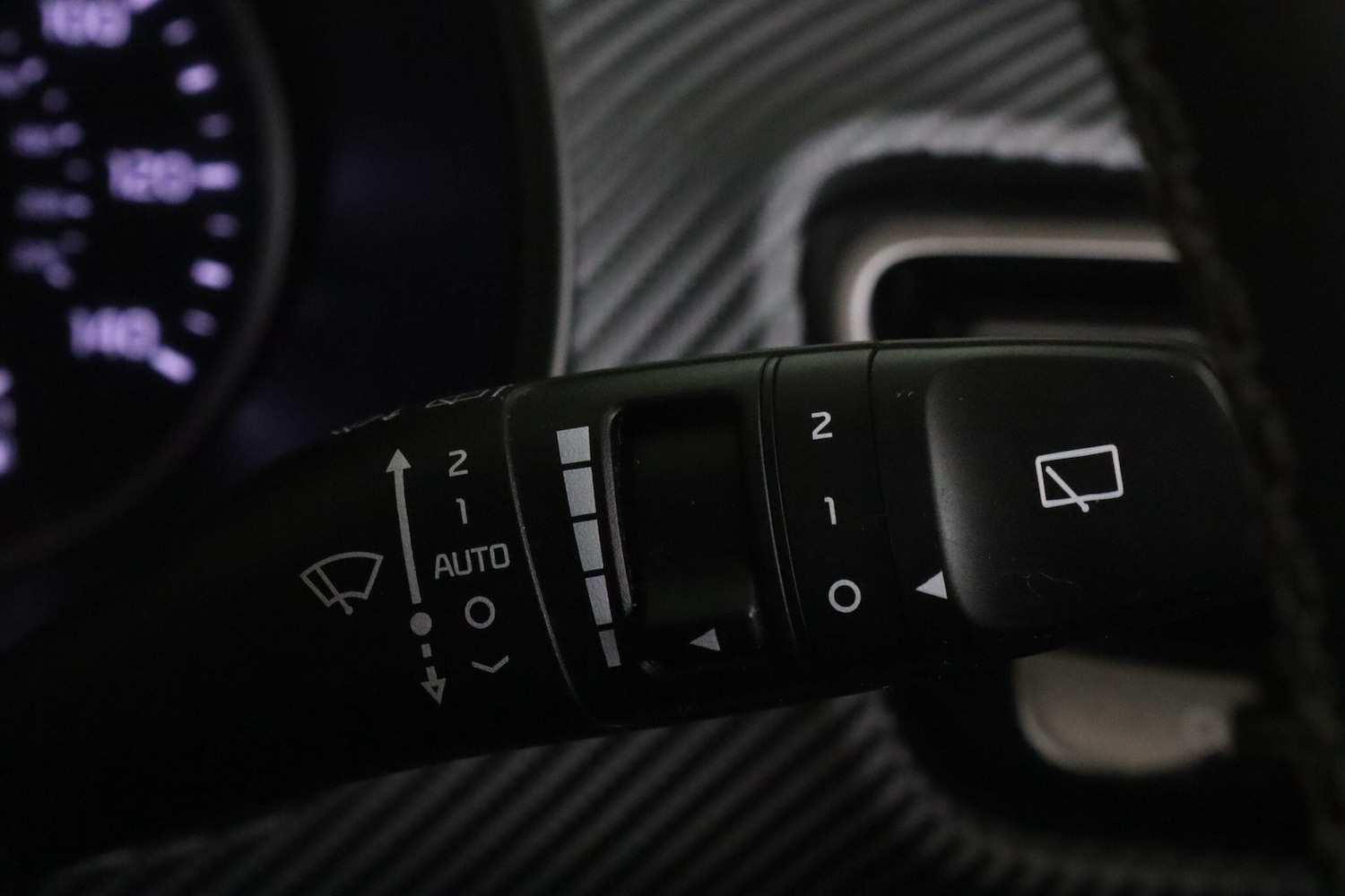 Used Kia Stonic 2023 for sale - 77496246: Photo 21