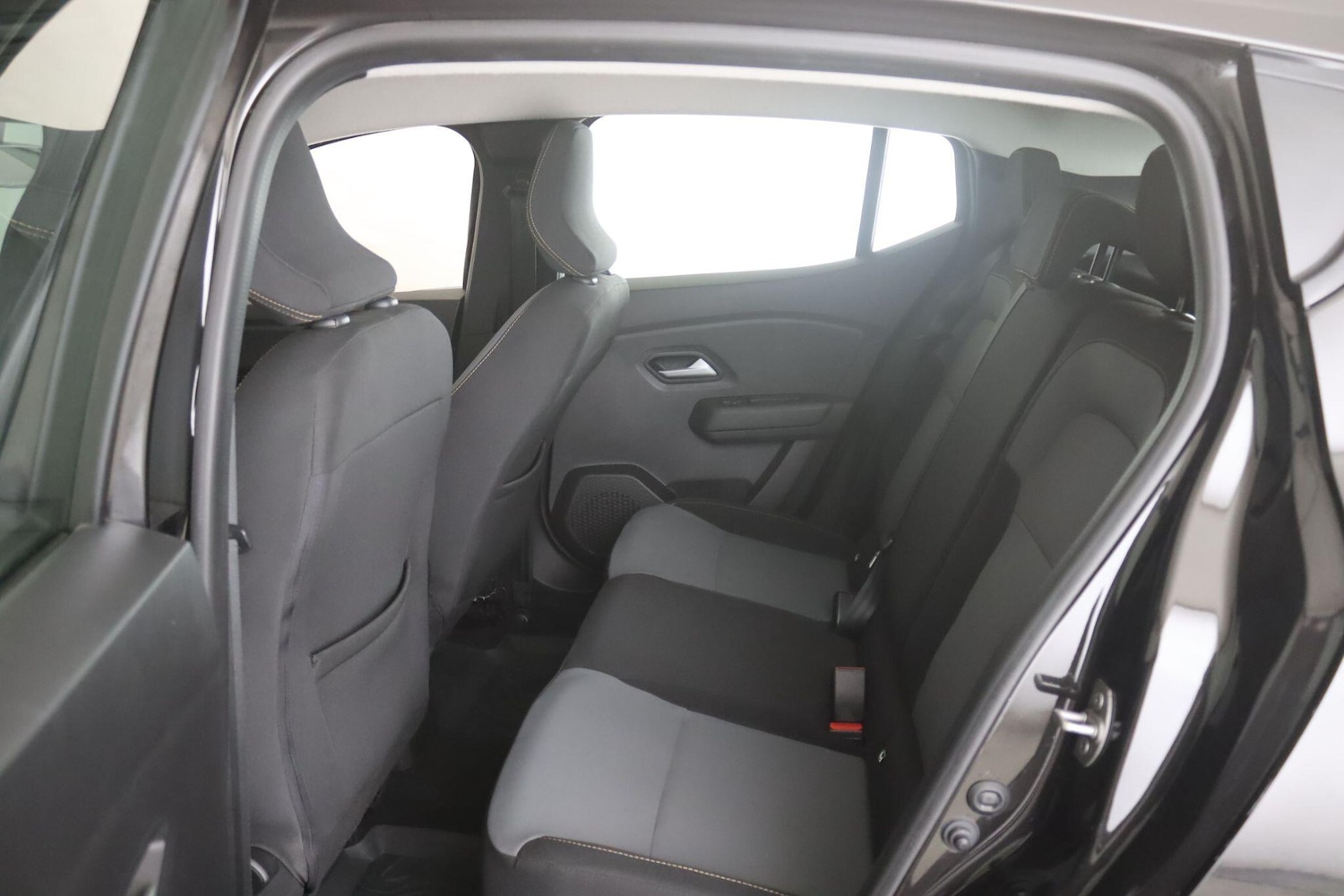 Used Dacia Sandero Stepway 2023 for sale - 76887071: Photo 11