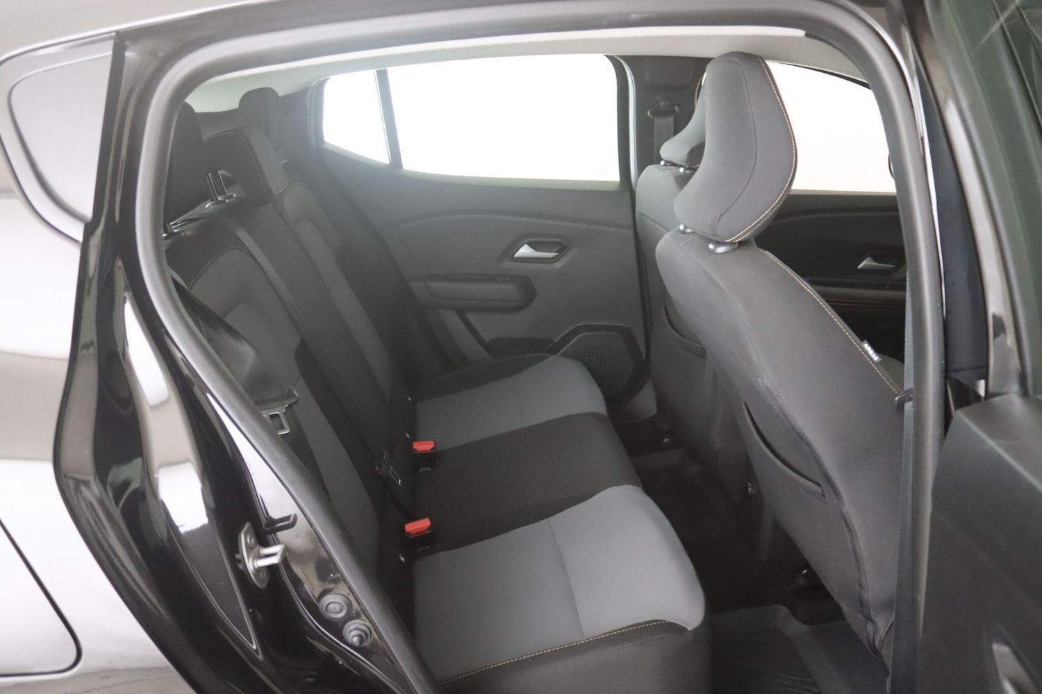 Used Dacia Sandero Stepway 2023 for sale - 76887071: Photo 12