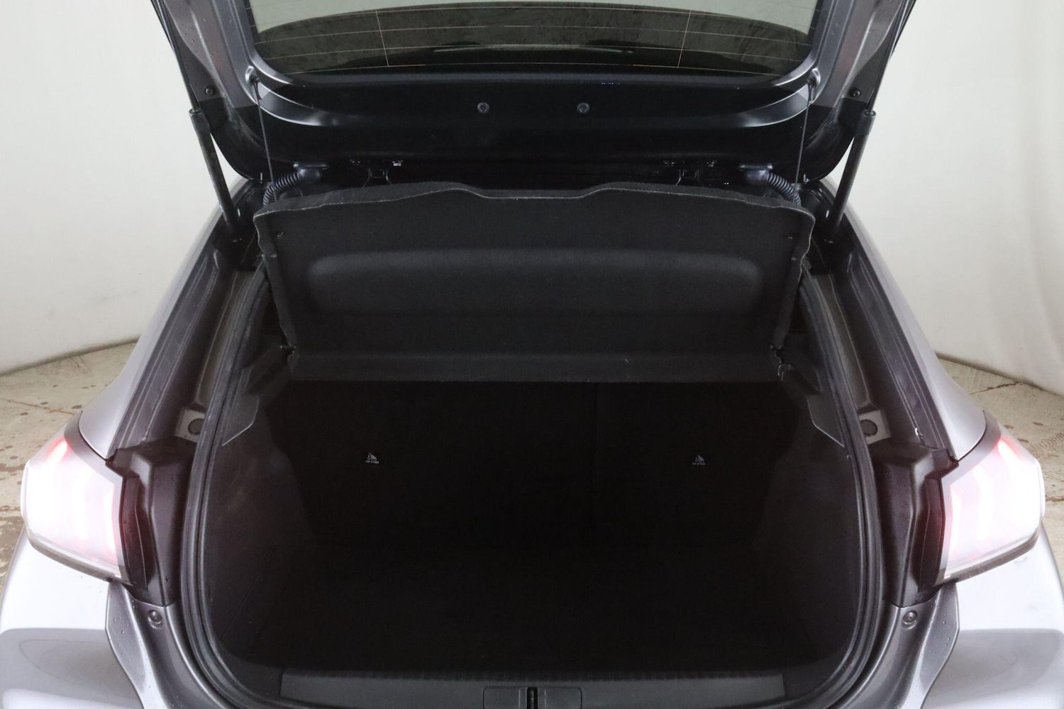 Used Peugeot 208 2022 for sale - 77254888: Photo 12