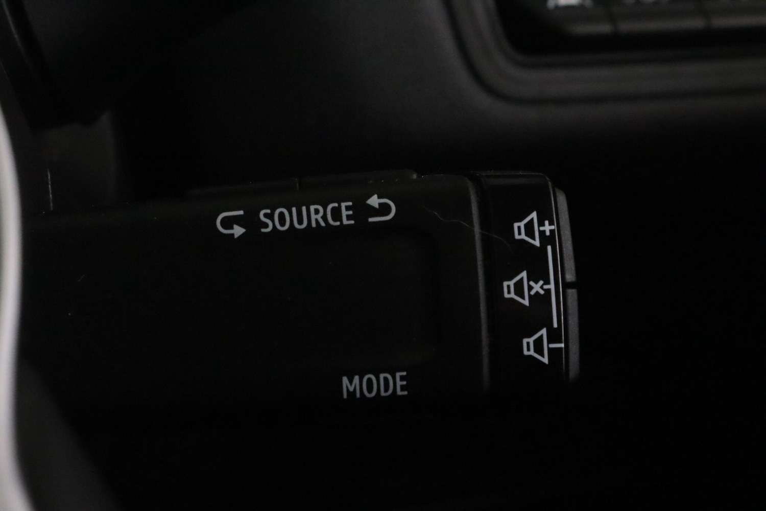 Used Renault Captur 2023 for sale - 76512096: Photo 21