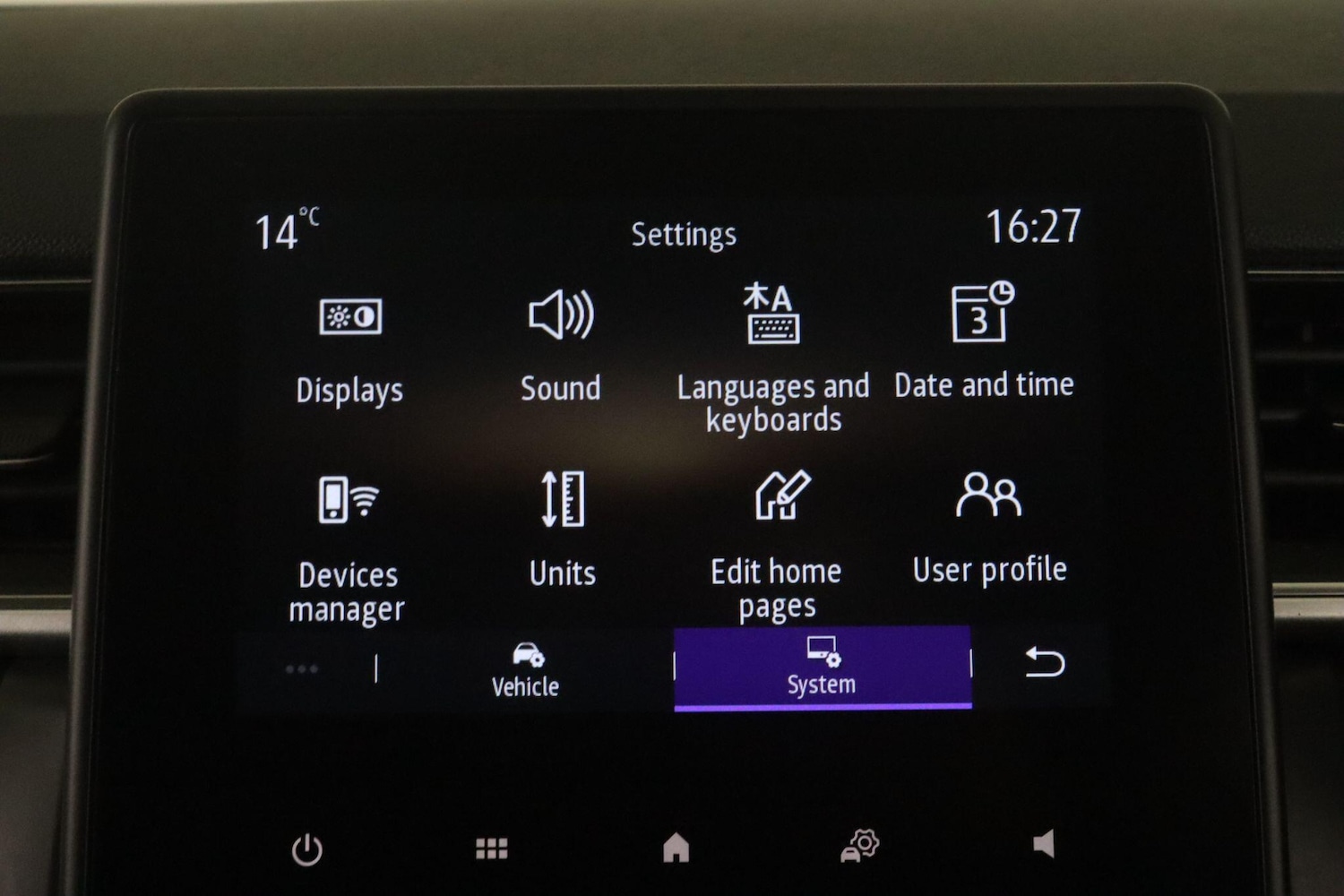 Used Renault Captur 2023 for sale - 76512096: Photo 42