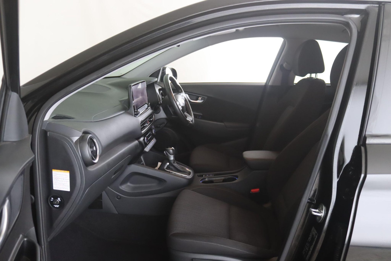 Used Hyundai KONA 2023 for sale - 76899232: Photo 12