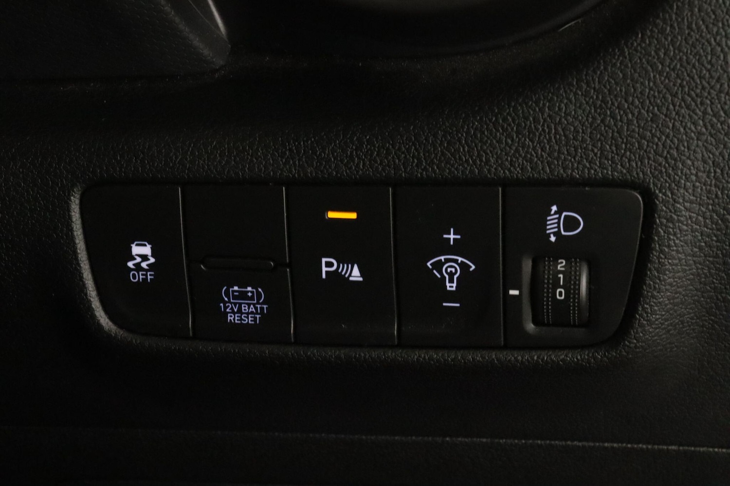 Used Hyundai KONA 2023 for sale - 76899232: Photo 19