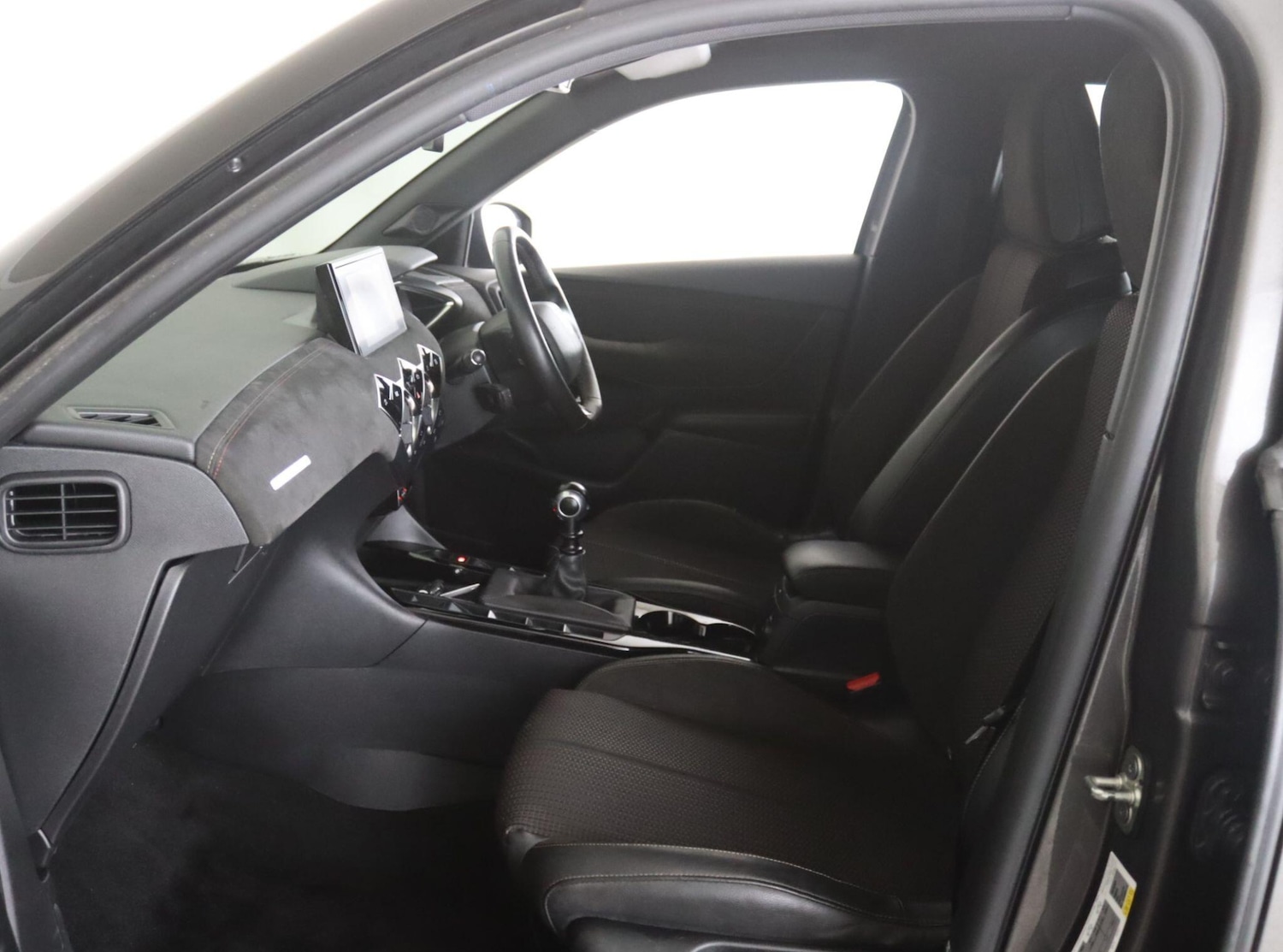 Used DS Automobiles DS 3 Crossback 2020 for sale - 76952979: Photo 12