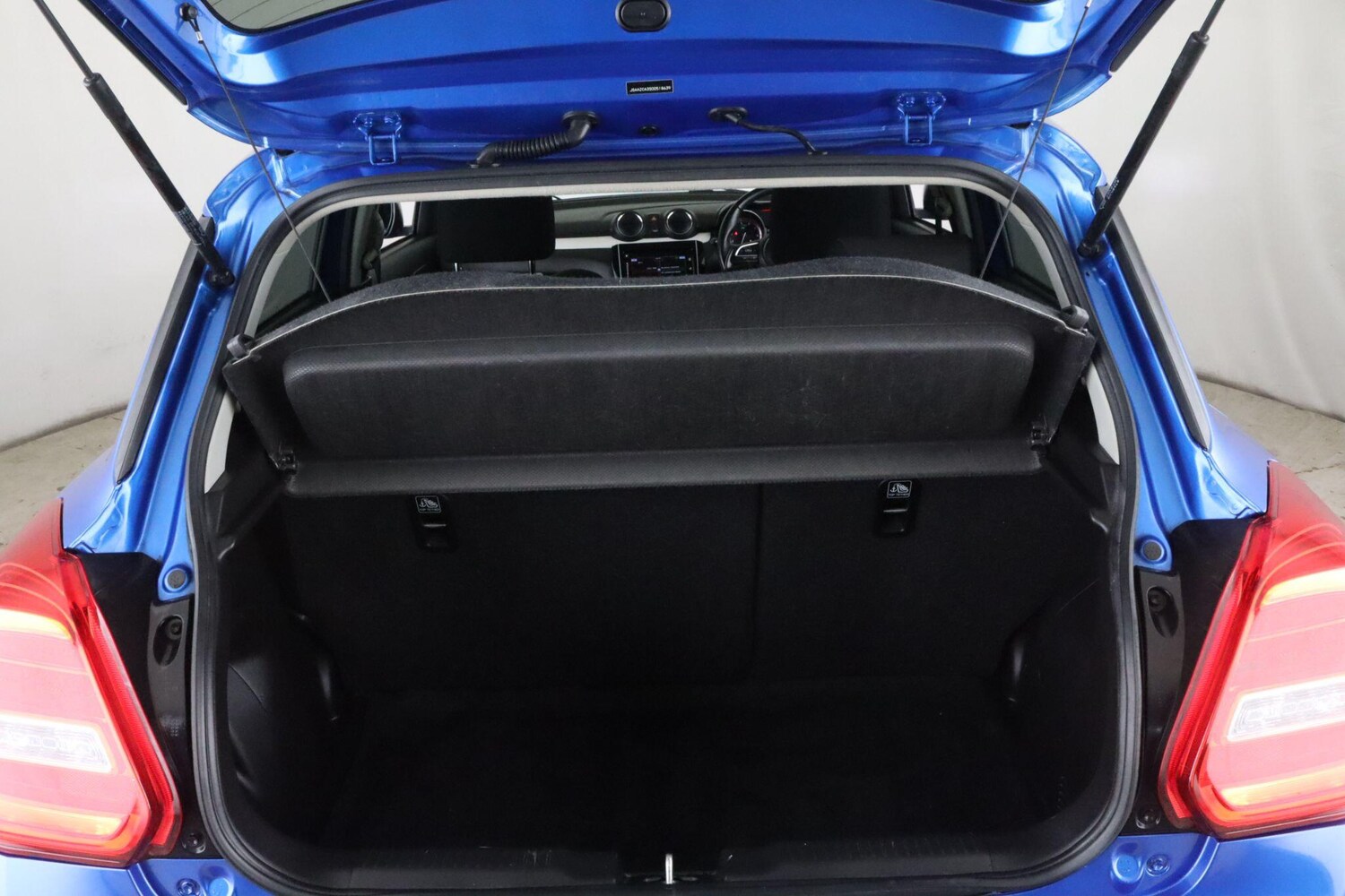 Used Suzuki Swift 2021 for sale - 76227776: Photo 12