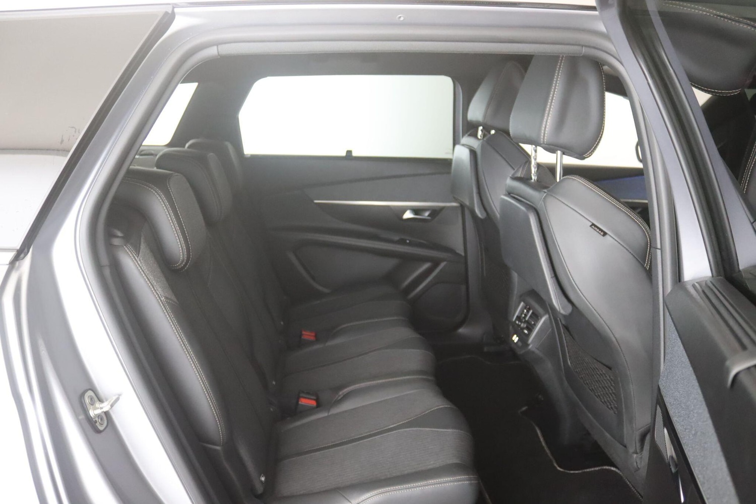 Used Peugeot 5008 2020 for sale - 77331924: Photo 14