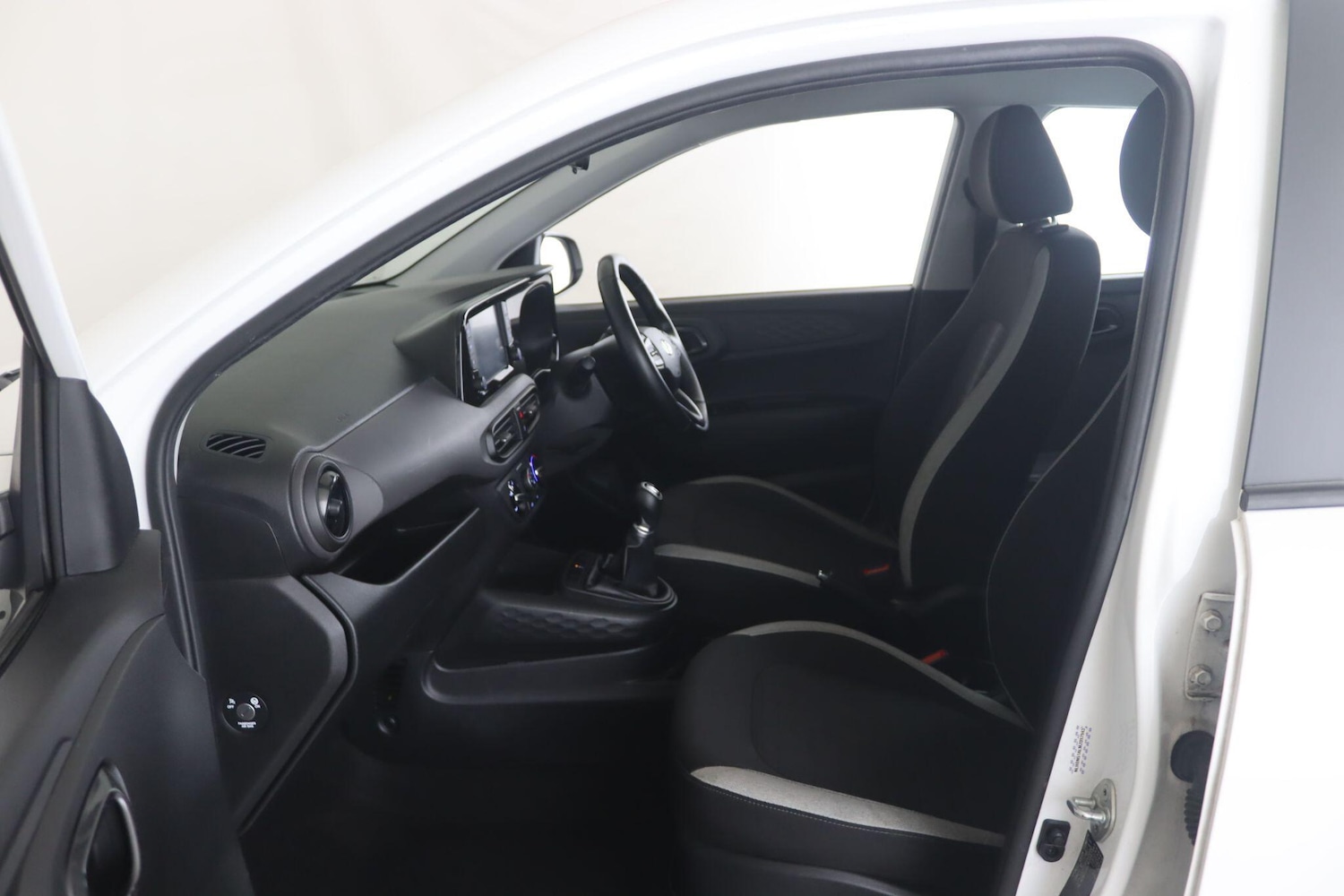 Used Hyundai i10 2021 for sale - 76499160: Photo 12