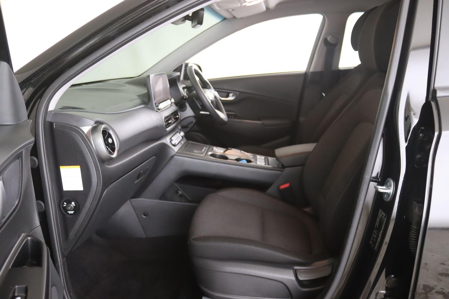 Used Hyundai KONA 2023 for sale - 76975826: Photo 11