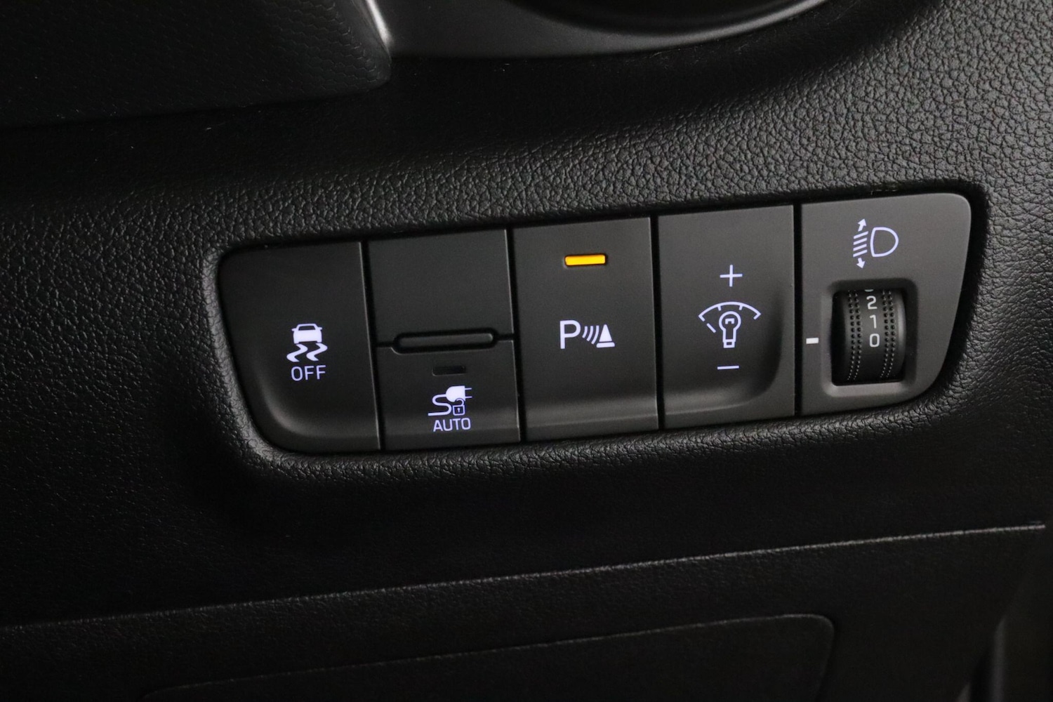 Used Hyundai KONA 2023 for sale - 76975826: Photo 16