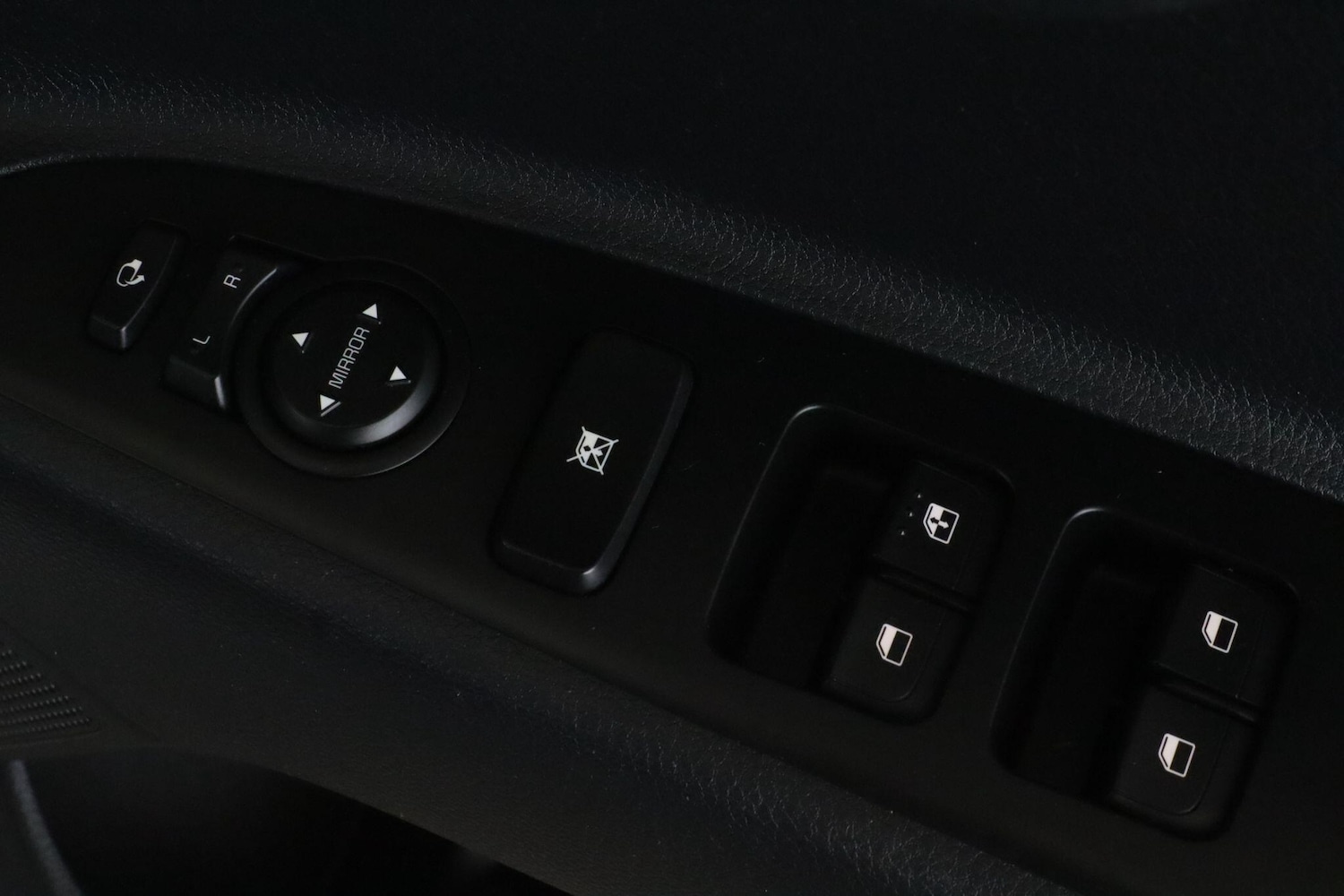 Used Kia Stonic 2022 for sale - 76802347: Photo 17