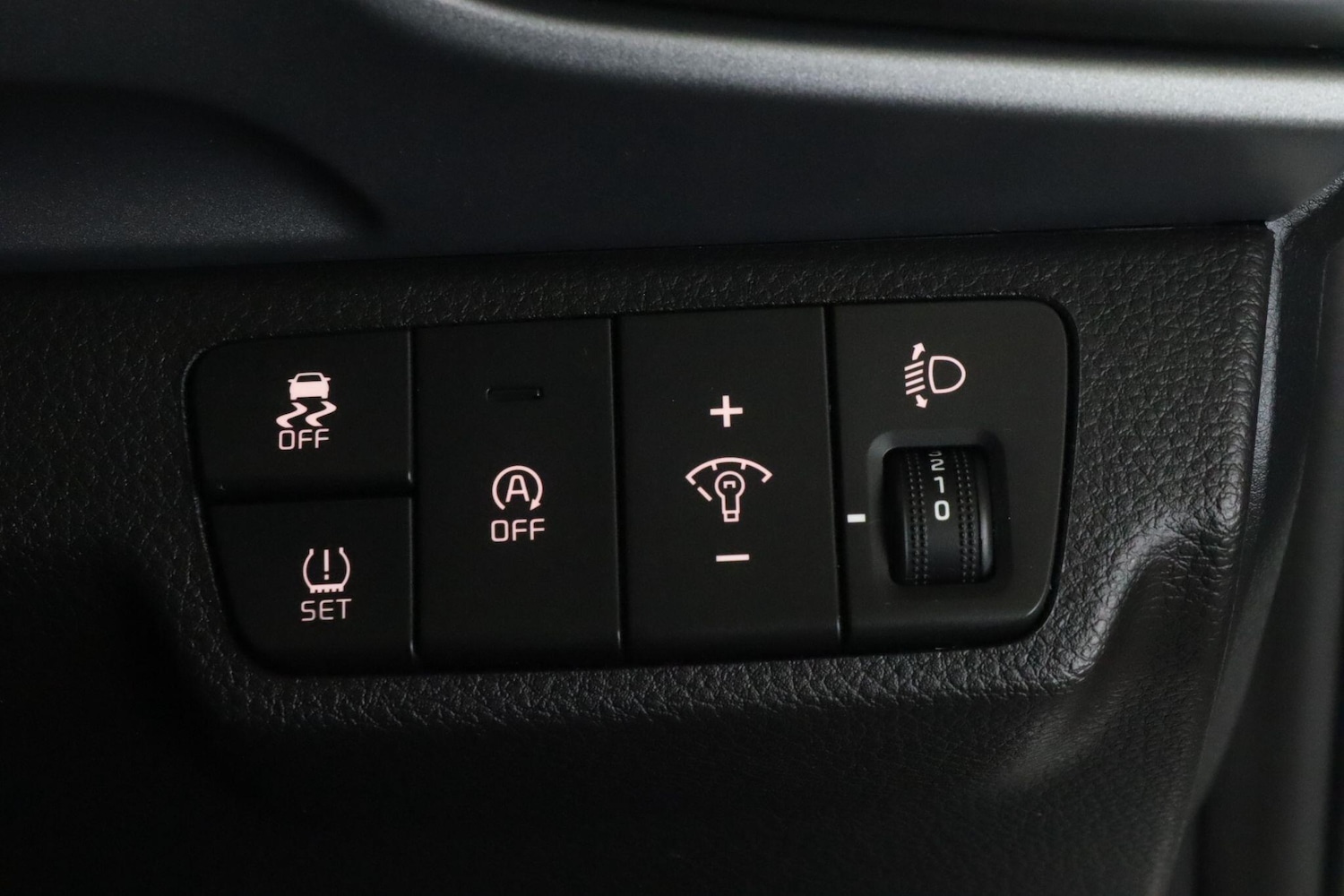 Used Kia Stonic 2022 for sale - 76802347: Photo 18